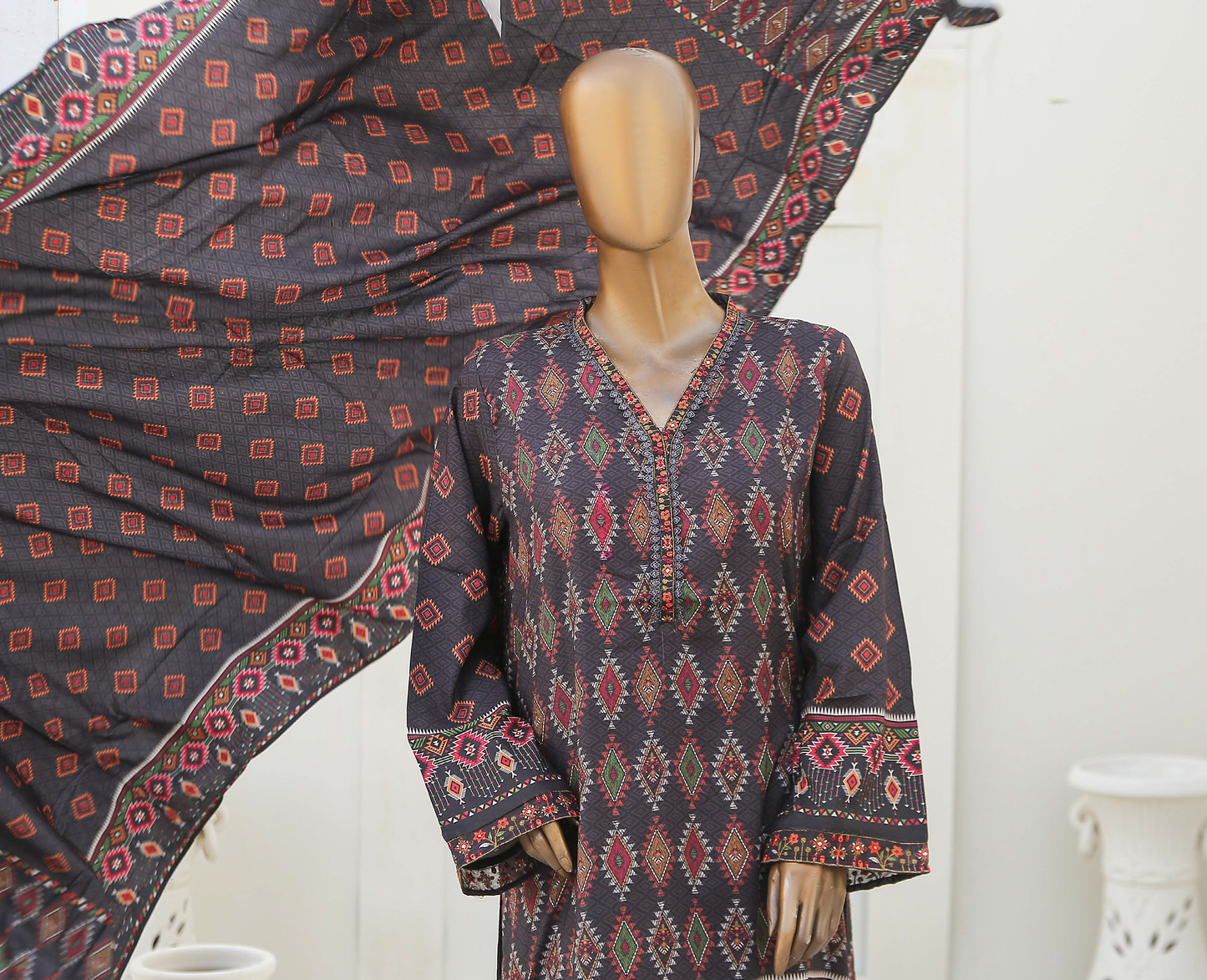 BSL-05 - Ready to Wear 3PC - Printed & Embroidered Linen Collection by Bin Saeed (Pret)