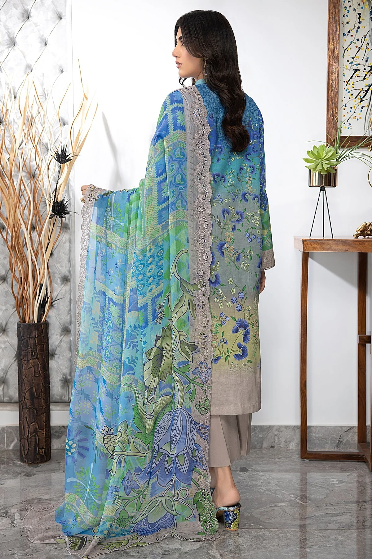 CCH4-01 -  Fully Stitched 3PC - Embroidered Lawn Collection - Combinations Festive Edition by Charizma