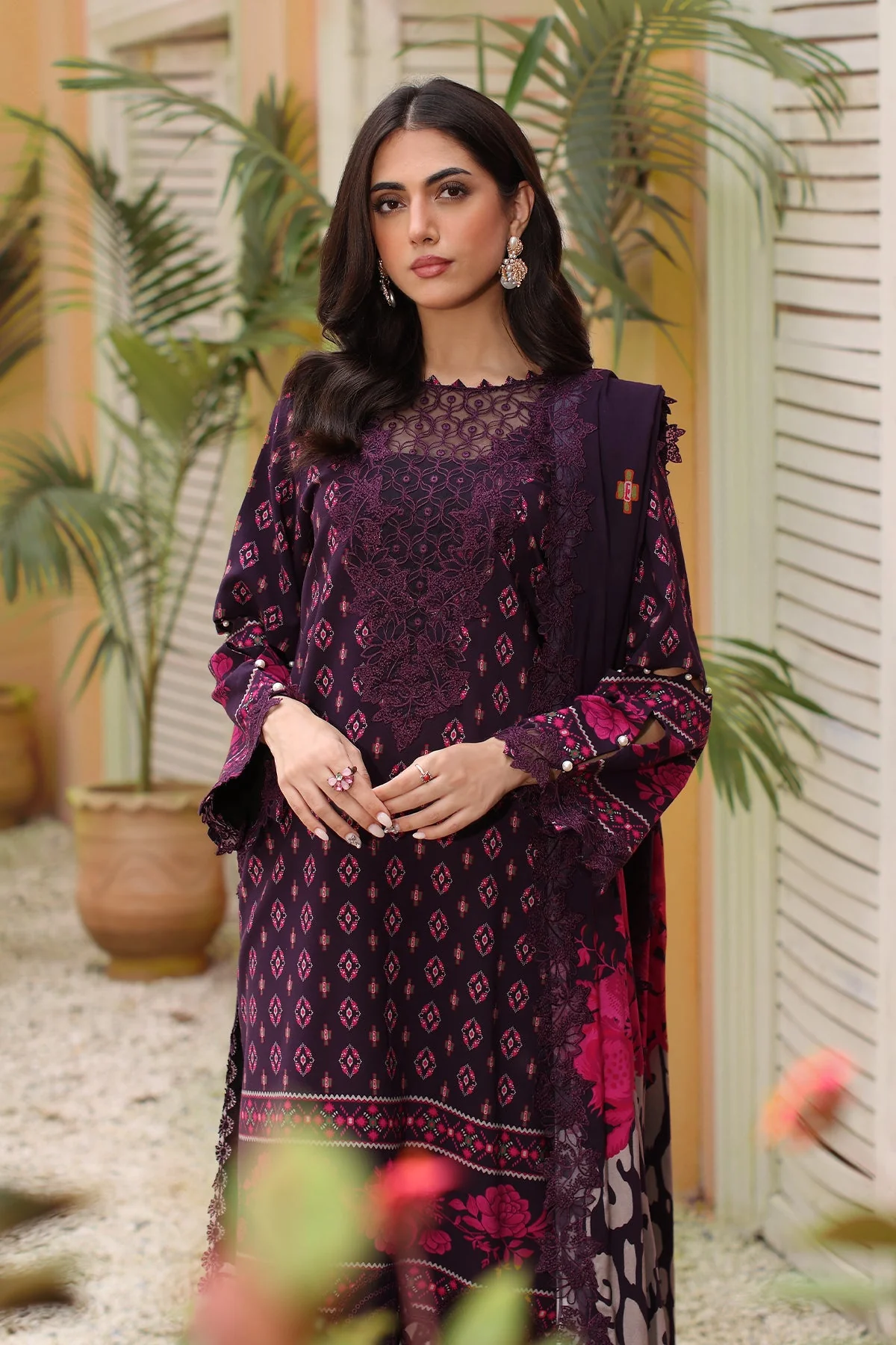 SHW4-01 - Fully Stitched 3PC - Printed & Embroidered Staple (Linen) Collection - SHEEN by Charizma